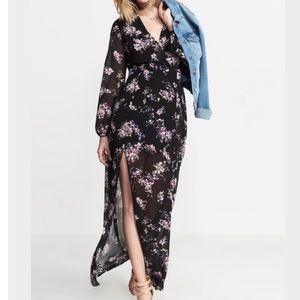 Dynamite long sleeve maxi dress M